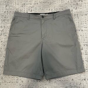 Club Monaco Maddox Fit Shorts